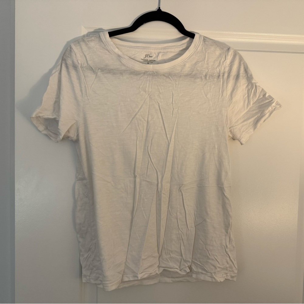 Women’s J. Crew white crew neck tee